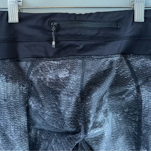 lululemon Inspire Crop II *All Full-On Luxtreme - Picture 7 of 9